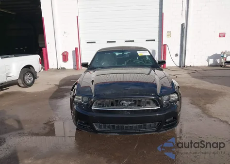 2014 Ford Mustang V6 Premium from USA, damaged, VIN 1ZVBP8EM4E5296954
